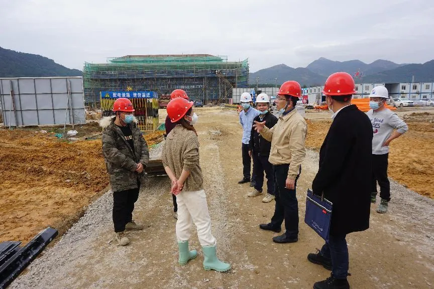 市众彩网公司向导赴八都职教园开展春节前质量和清静检查指导事情